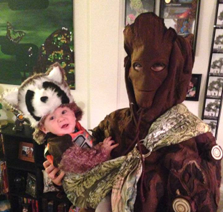 Illustration for article titled The Most Excellent Ways To Cosplay With Your Baby